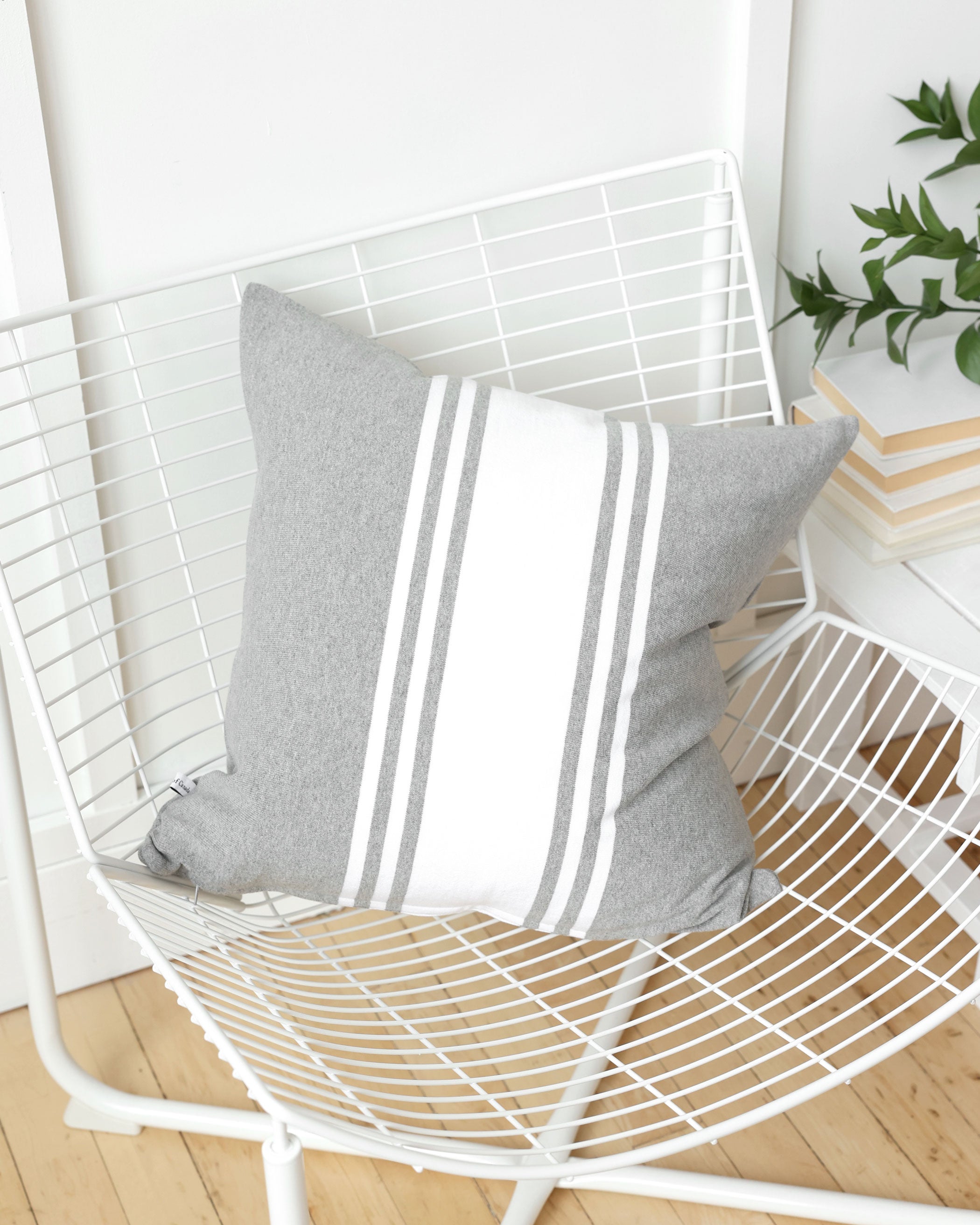 Made in Canada 100% Cotton Rosseau Cushion Cover White and Ash - Province of Canada