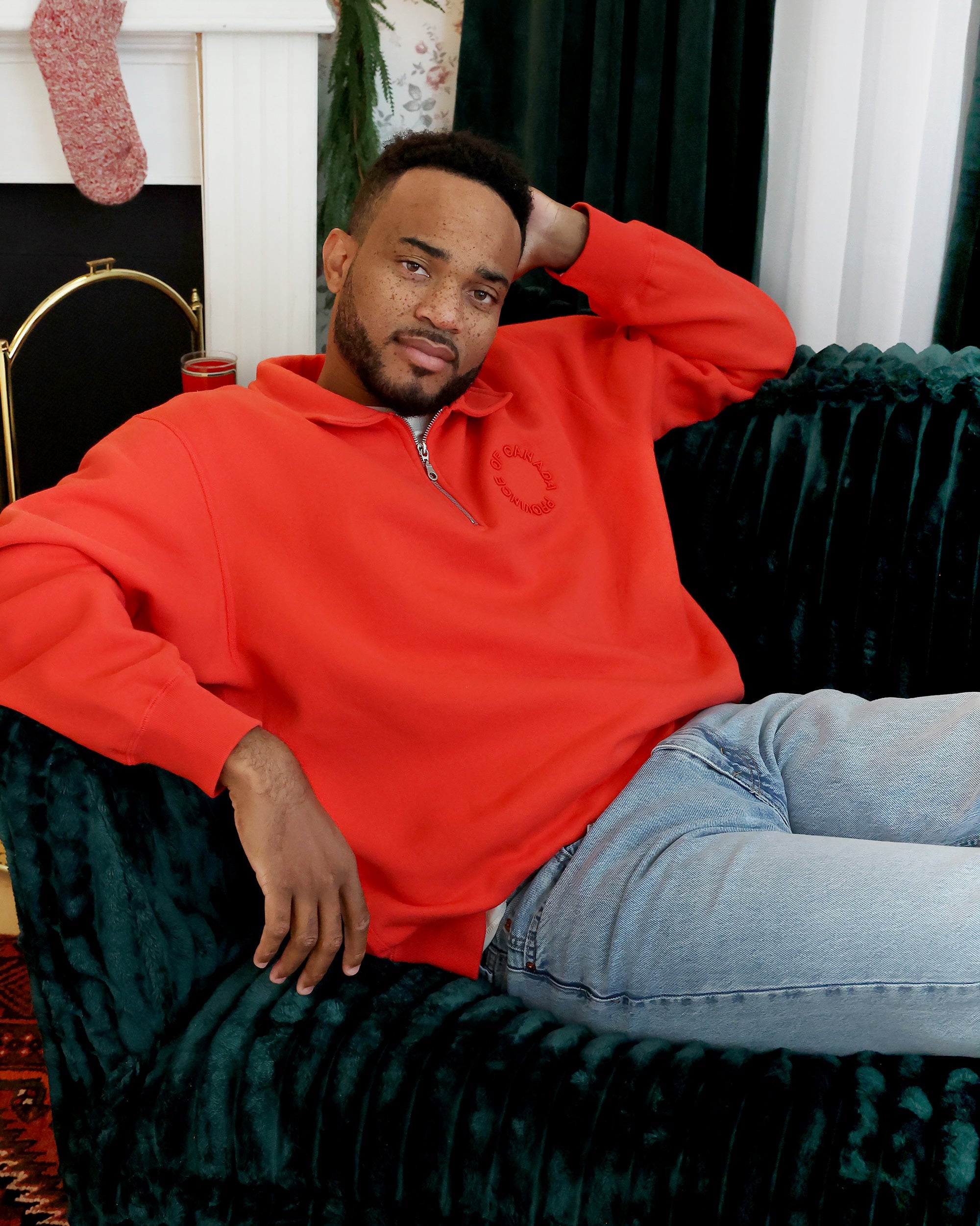 Made in Canada Red Flag Fleece Sweatshirt Tart - Unisex - Province of Canada