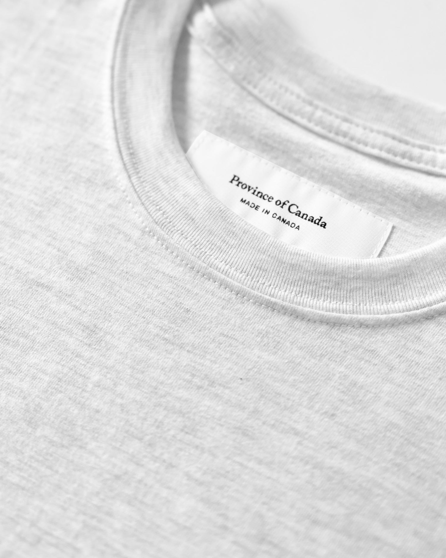 Made in Canada Organic Cotton Canada Banana Tee Cloud - Unisex - Province of Canada