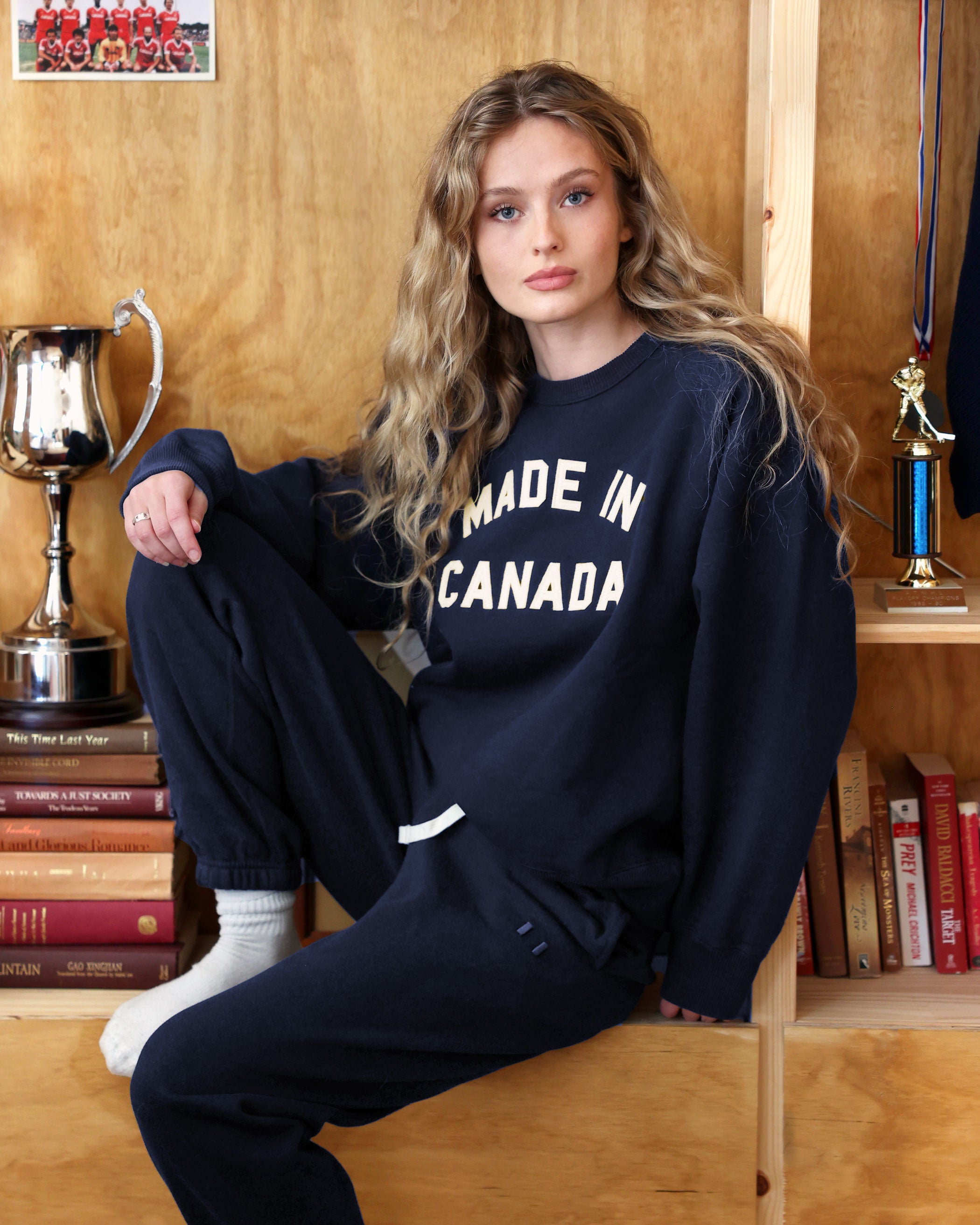 100% Cotton Fleece Made in Canada Sweatshirt Navy - Unisex - Province of Canada