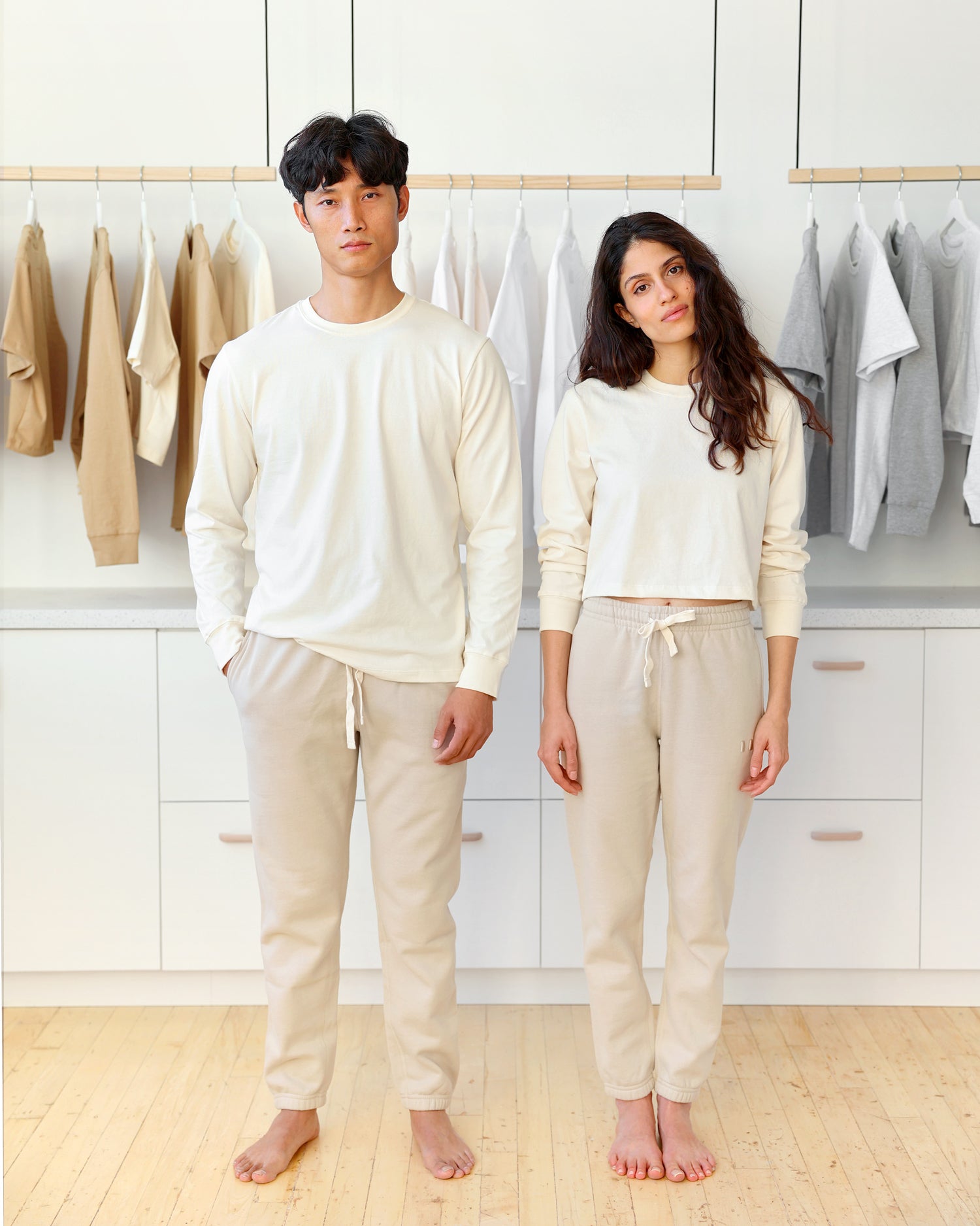 トップス Mikan CLANE MANY CONVERTIBLE CUT TOPS Monday Long Sleeve Crop Top Natural - Made in Canada - Province of