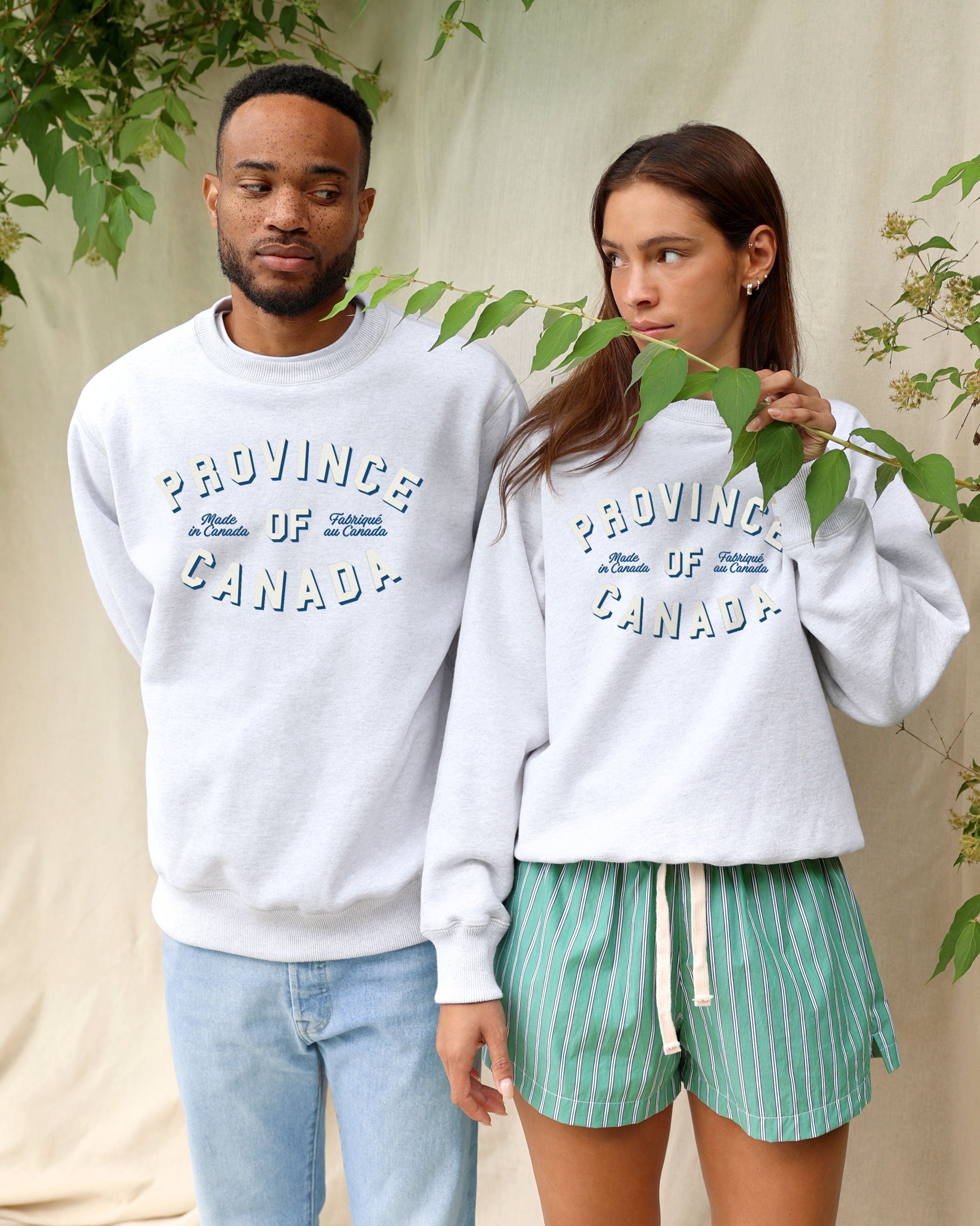 Made in Canada Fleece The Logo Fleece Sweatshirt Cloud - Unisex - Province of Canada