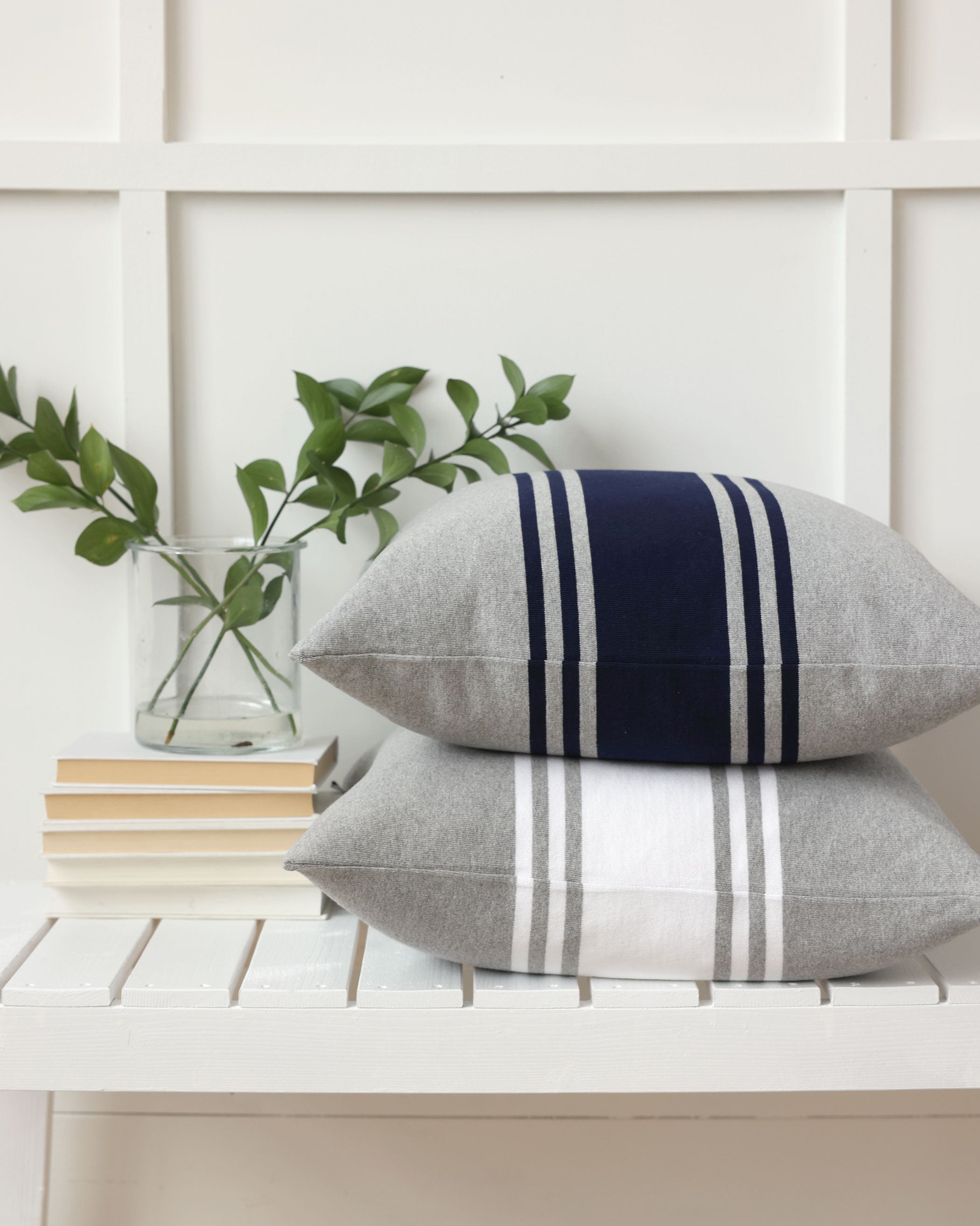 Rosseau Cushion Cover Navy and Ash – Province of Canada